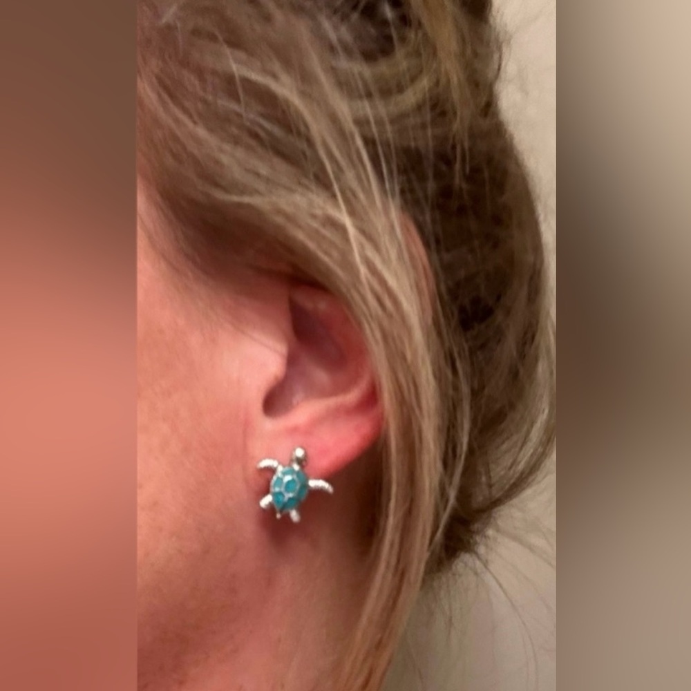 Turquoise Turtle Earrings - Picture 2 of 2